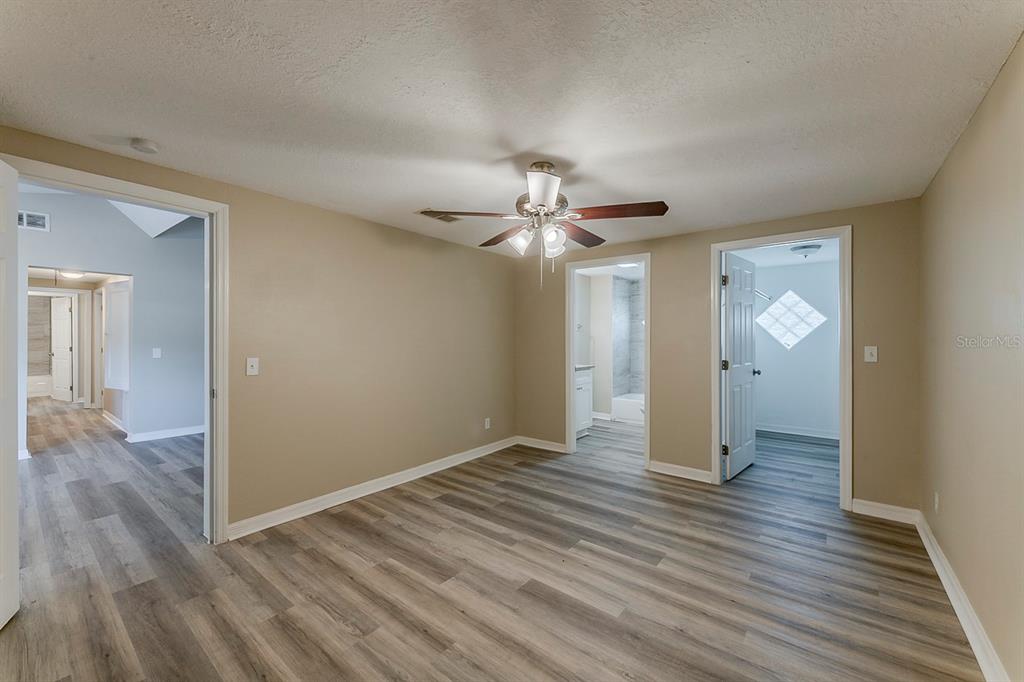 1084 Doyle Road Deltona, FL 32725 - Photo 19 of 45 Gallery Image 19