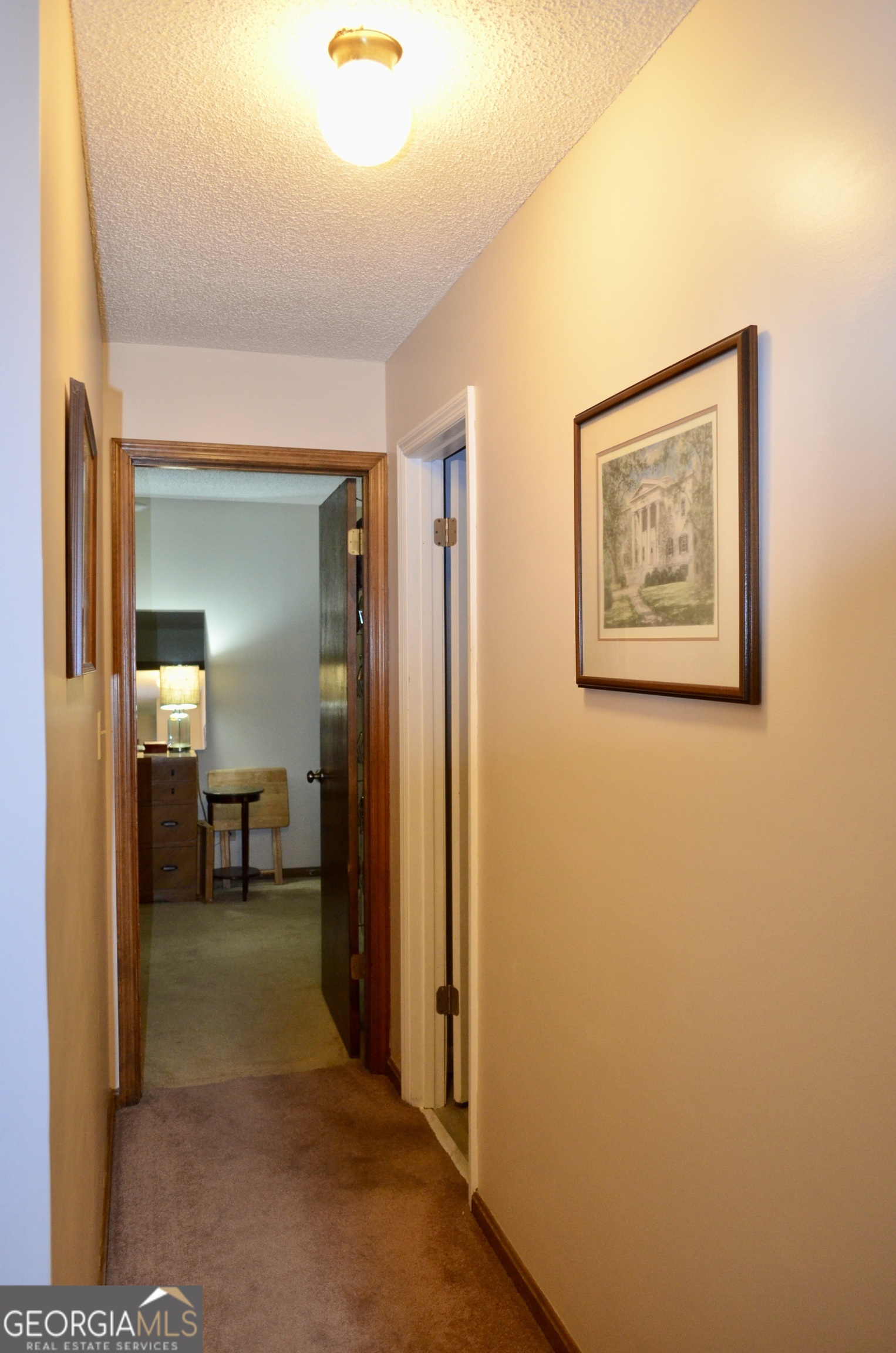116 Elk Run Warner Robins, GA 31088 - Photo 14 of 43 a view of a hallway with a furniture