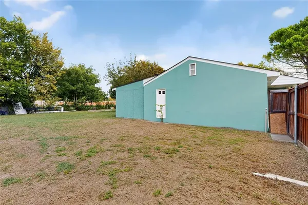 $2,000 | 409 Dewitt Street, Wilmer, TX 75172
