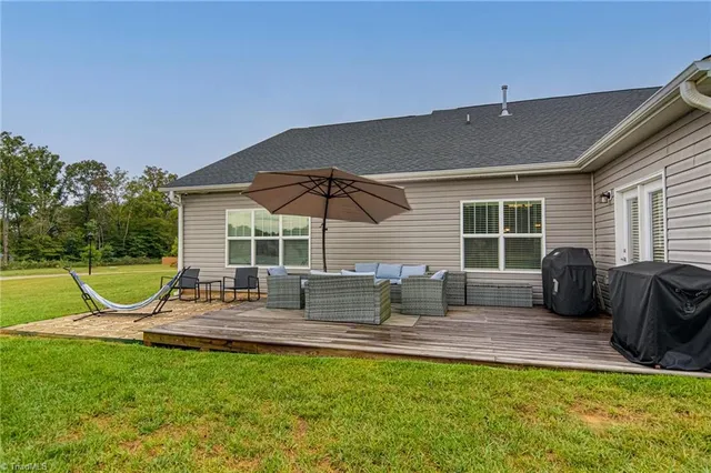 $519,900 | 8663 Stone Valley Drive, Clemmons, NC 27012