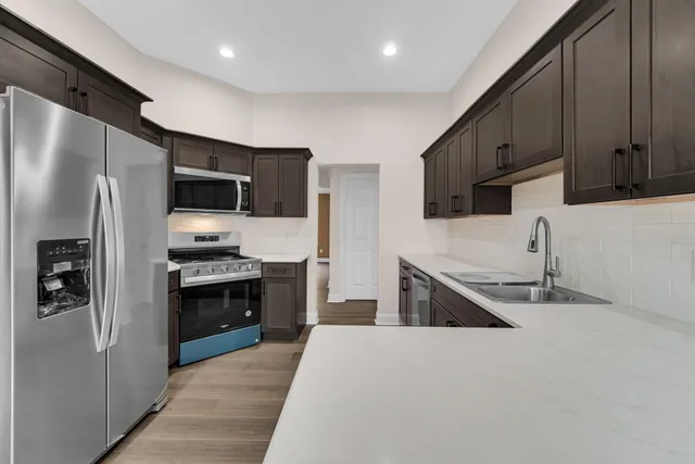 $424,900 | 736 Cinnamon Teal Court, Hobart, IN 46342