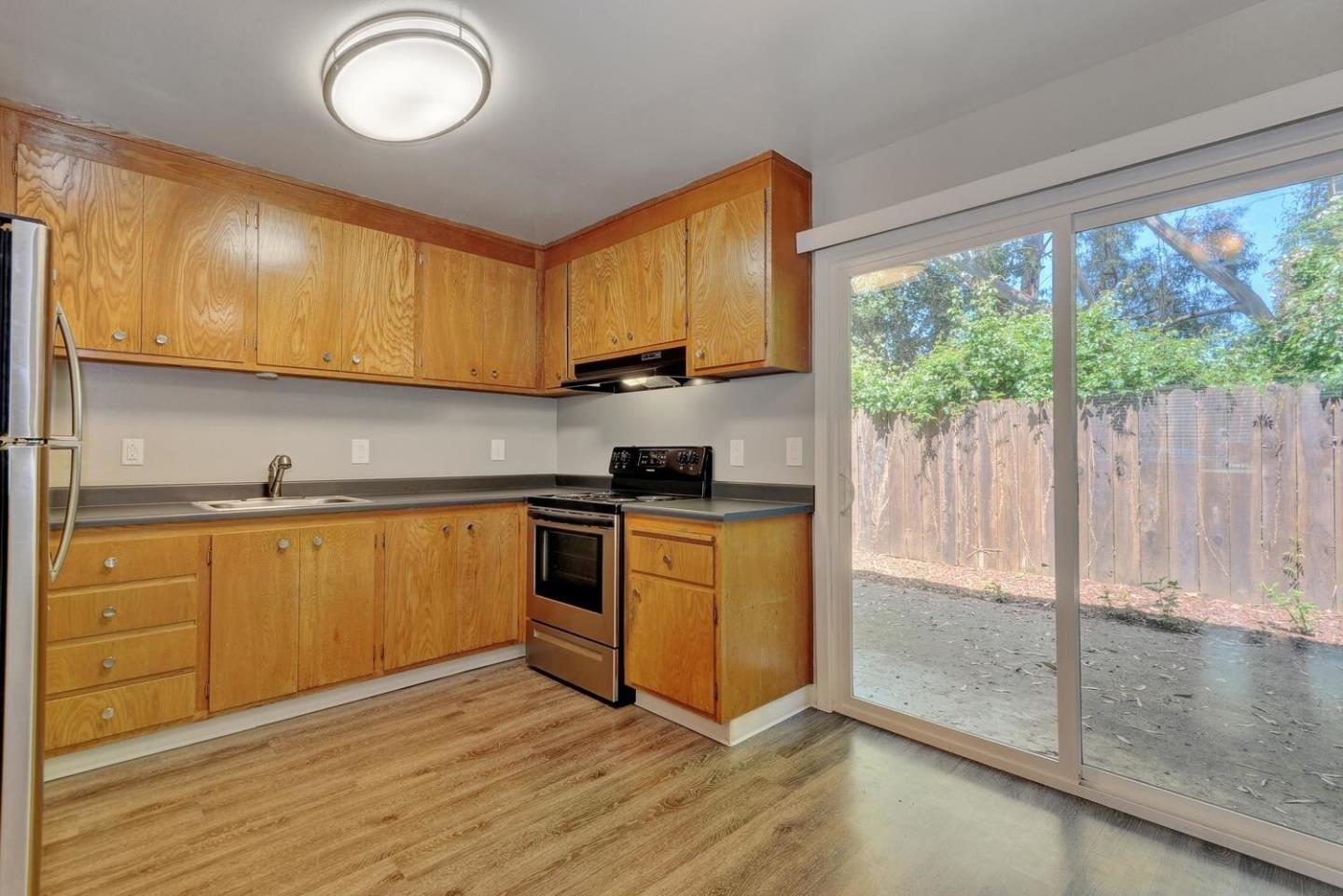 2275 Grove Way Castro Valley, CA 94546 - Photo 16 of 27