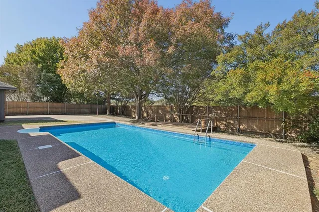 $379,900 | 5421 Dana Point Drive, Arlington, TX 76017