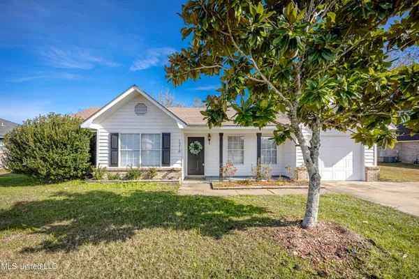 $1,750 | 1316 Deana Road, Ocean Springs, MS 39564