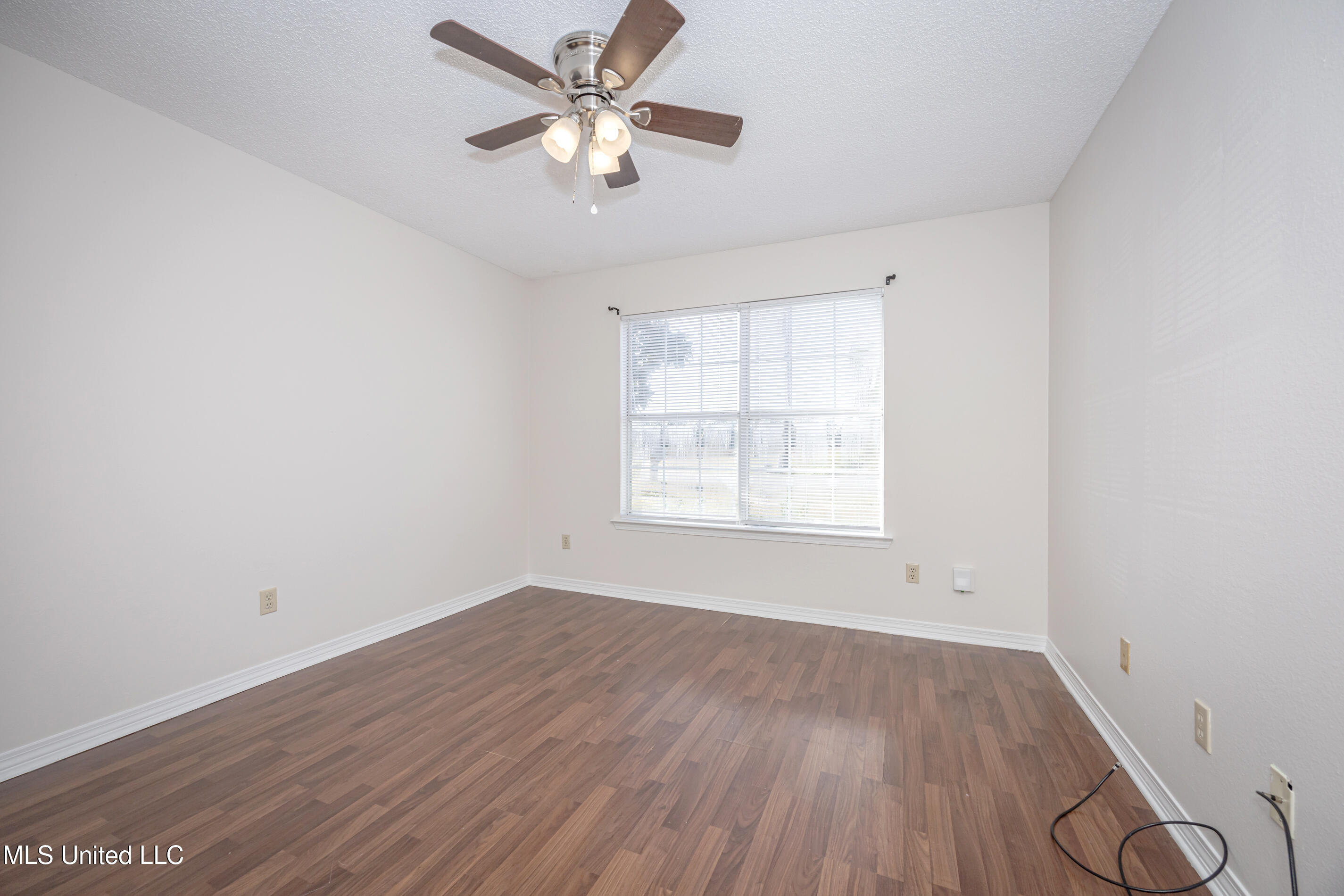 1316 Deana Road Ocean Springs, MS 39564 - Photo 18 of 36 IMG_5121