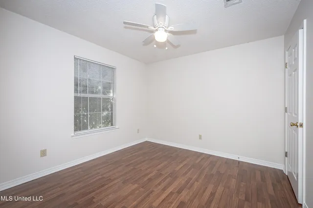 $1,750 | 1316 Deana Road, Ocean Springs, MS 39564