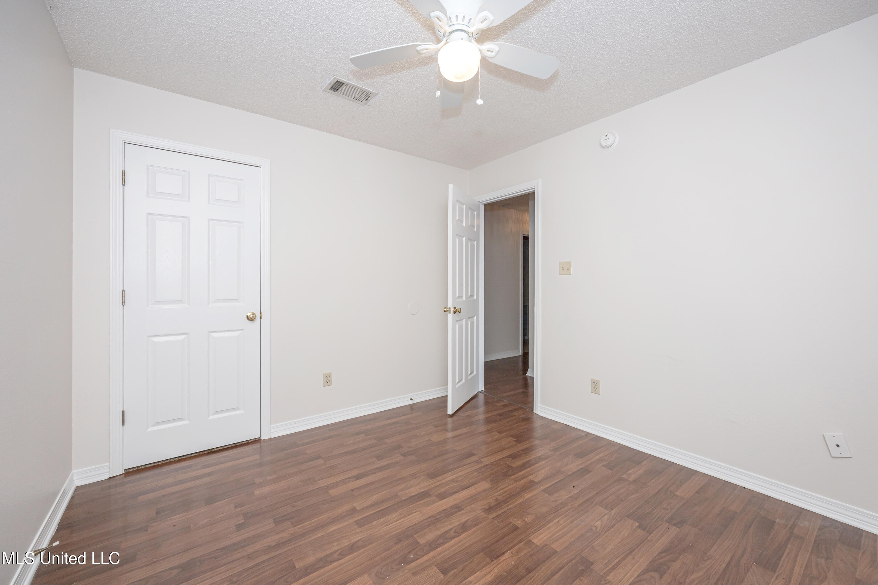 1316 Deana Road Ocean Springs, MS 39564 - Photo 23 of 36 IMG_5126