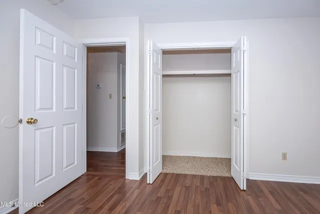 $1,750 | 1316 Deana Road, Ocean Springs, MS 39564