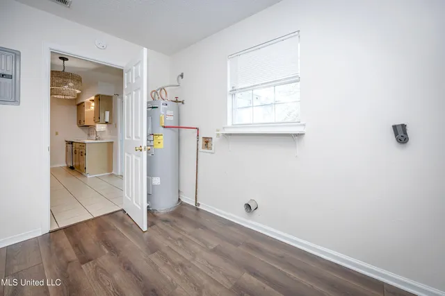 $1,750 | 1316 Deana Road, Ocean Springs, MS 39564