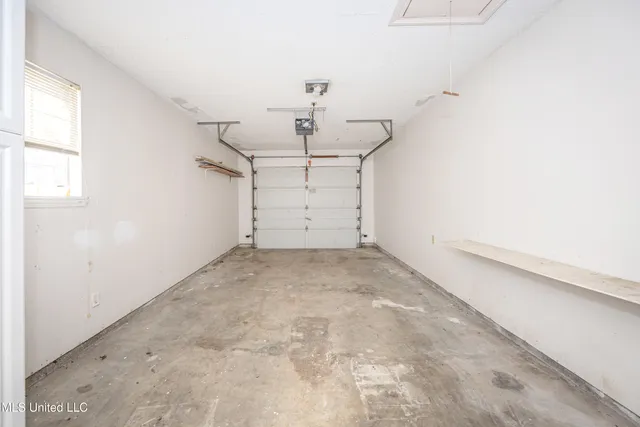 $1,750 | 1316 Deana Road, Ocean Springs, MS 39564