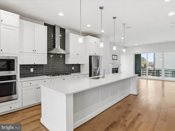 $4,900 | 20305 Savin Hill Drive, Ashburn, VA 20147