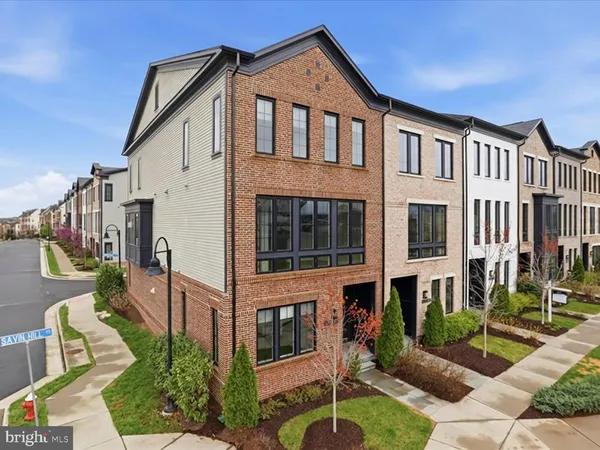 $4,900 | 20305 Savin Hill Drive, Ashburn, VA 20147