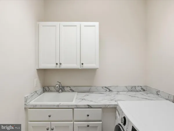 $4,900 | 20305 Savin Hill Drive, Ashburn, VA 20147