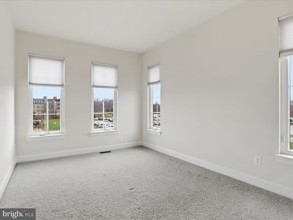 $4,900 | 20305 Savin Hill Drive, Ashburn, VA 20147