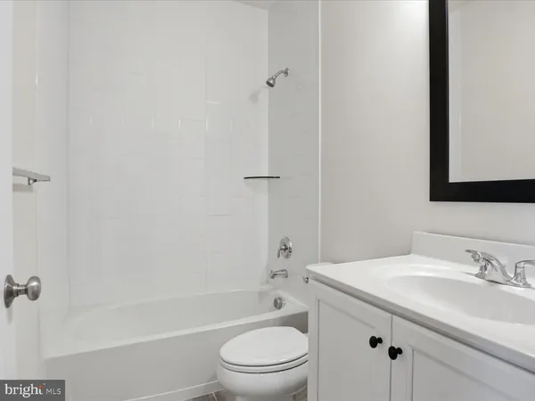 $4,900 | 20305 Savin Hill Drive, Ashburn, VA 20147