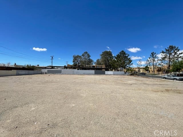 200 Montara Road Barstow, CA 92311 - Photo 19 of 31 a view of outdoor space and yard