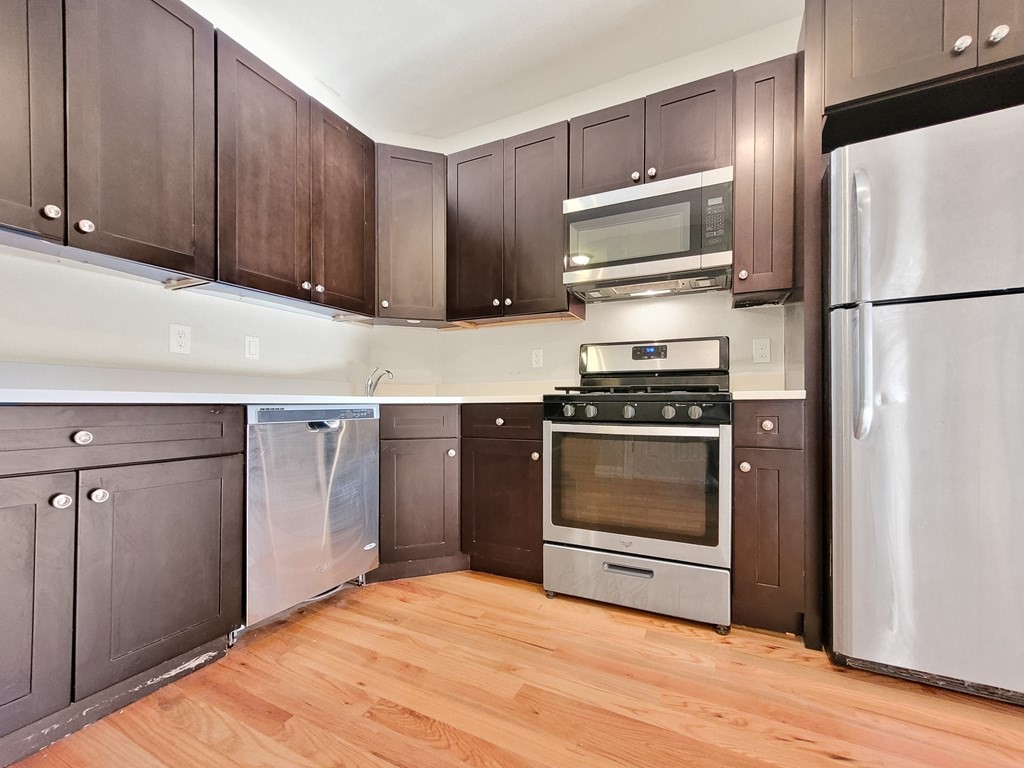 26 Arcadia Street, Unit 2R Boston, MA 02122 - Photo 5 of 9