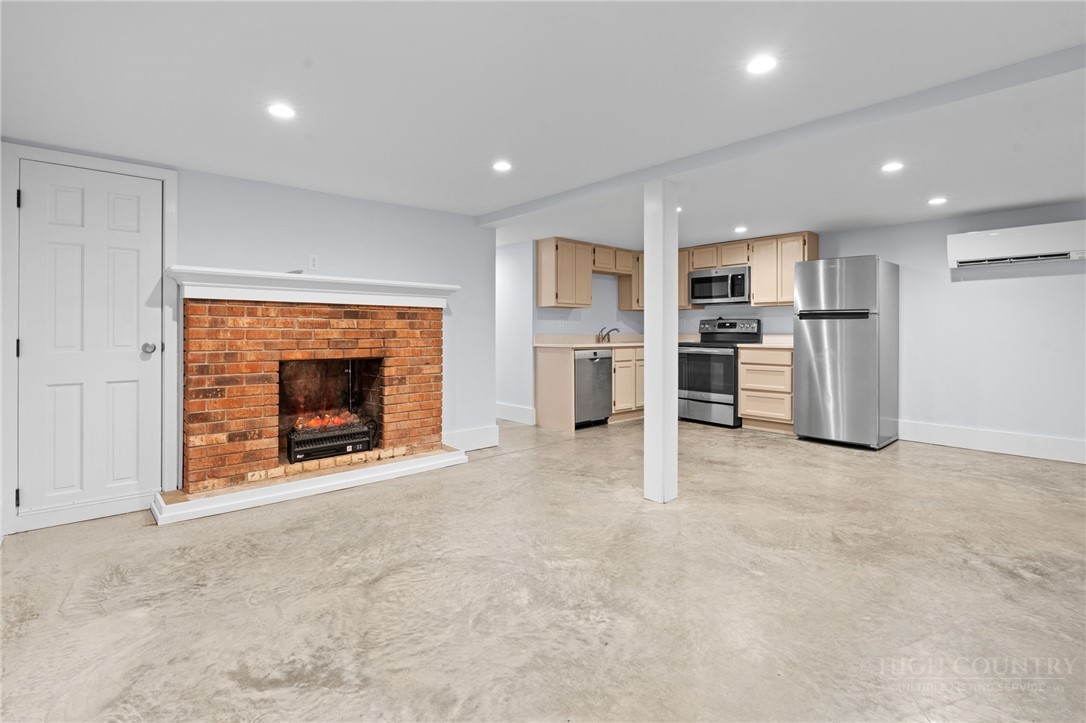 172 Park Street Boone, NC 28607 - Photo 38 of 48