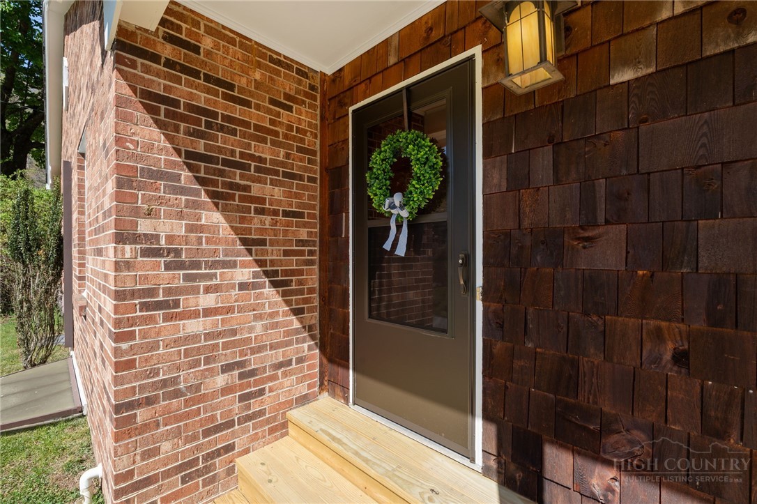 172 Park Street Boone, NC 28607 - Photo 8 of 48