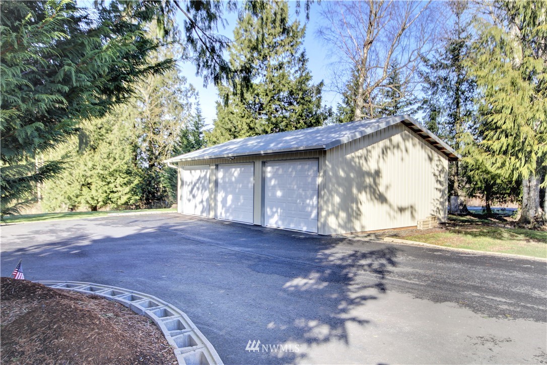 6679 Goodwin Road Everson, WA 98247 - Photo 2 of 40