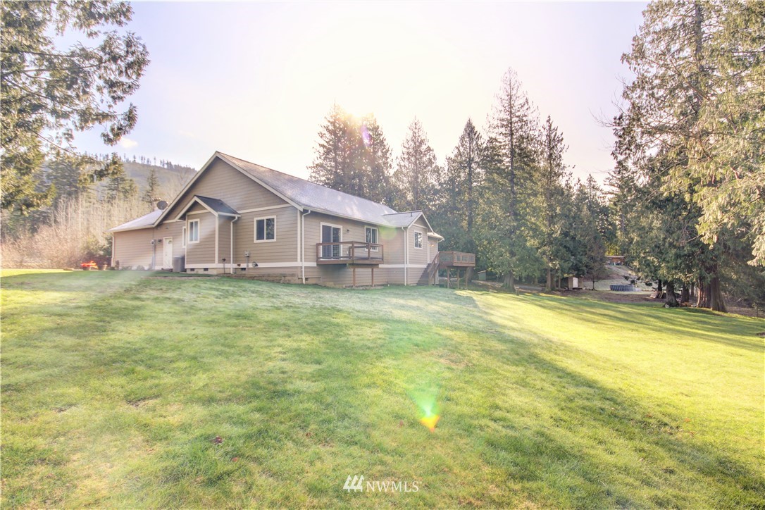 6679 Goodwin Road Everson, WA 98247 - Photo 3 of 40