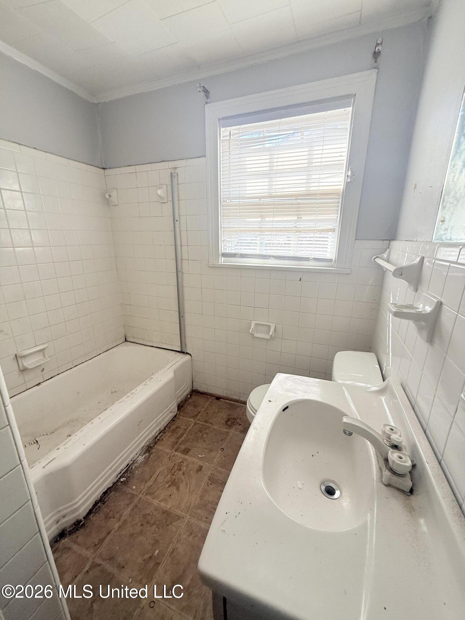 354 Walthall Street Grenada, MS 38901 - Photo 18 of 25 IMG_6743