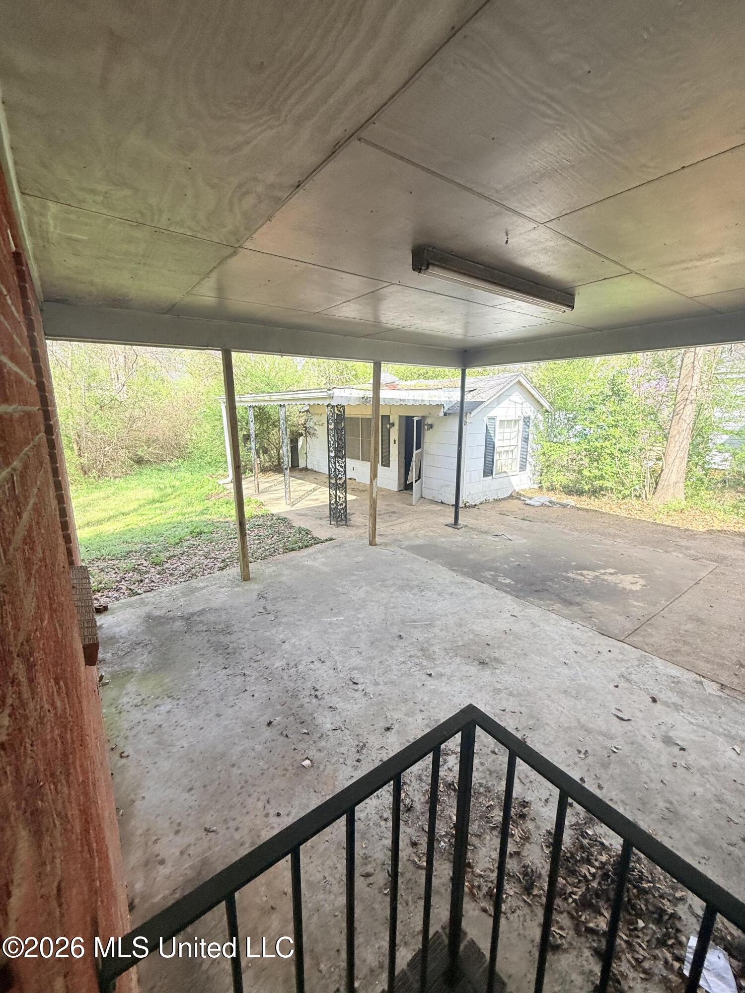 354 Walthall Street Grenada, MS 38901 - Photo 23 of 25 IMG_6738