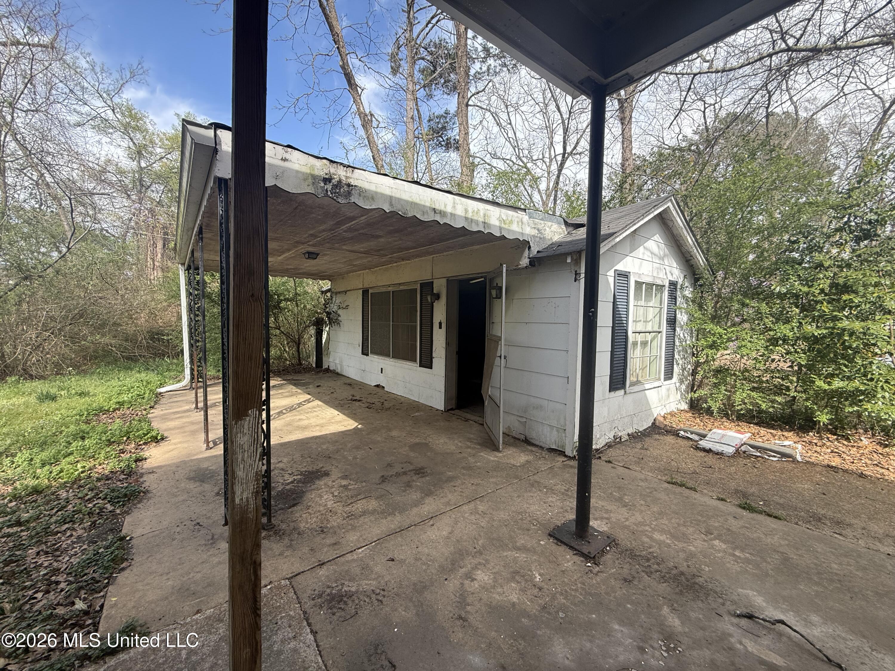 354 Walthall Street Grenada, MS 38901 - Photo 24 of 25 IMG_6725