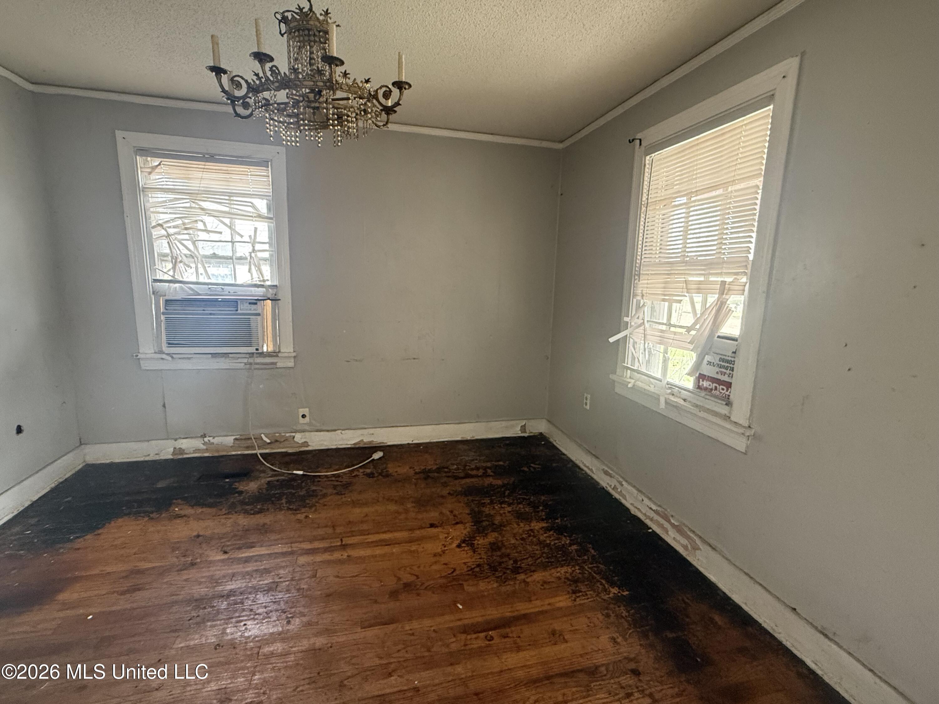354 Walthall Street Grenada, MS 38901 - Photo 6 of 25 IMG_6727