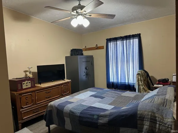 $299,900 | 3487 South 800 East, Hamilton, IN 46742