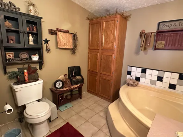 $299,900 | 3487 South 800 East, Hamilton, IN 46742