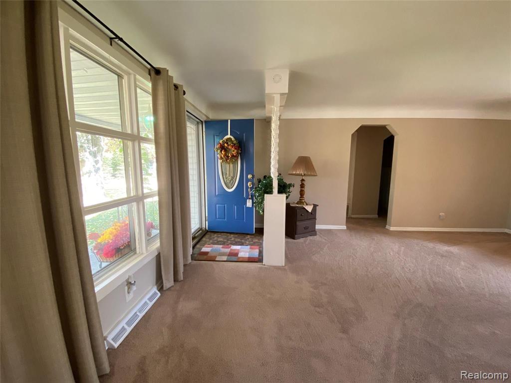 3798 Tienken Road Auburn Hills, MI 48326 - Photo 13 of 23