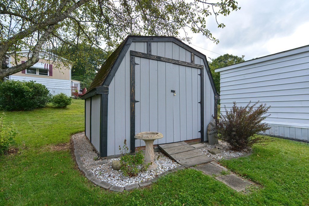 49 Holly Road Taunton, MA 02780 - Photo 37 of 41 Gallery Image 37
