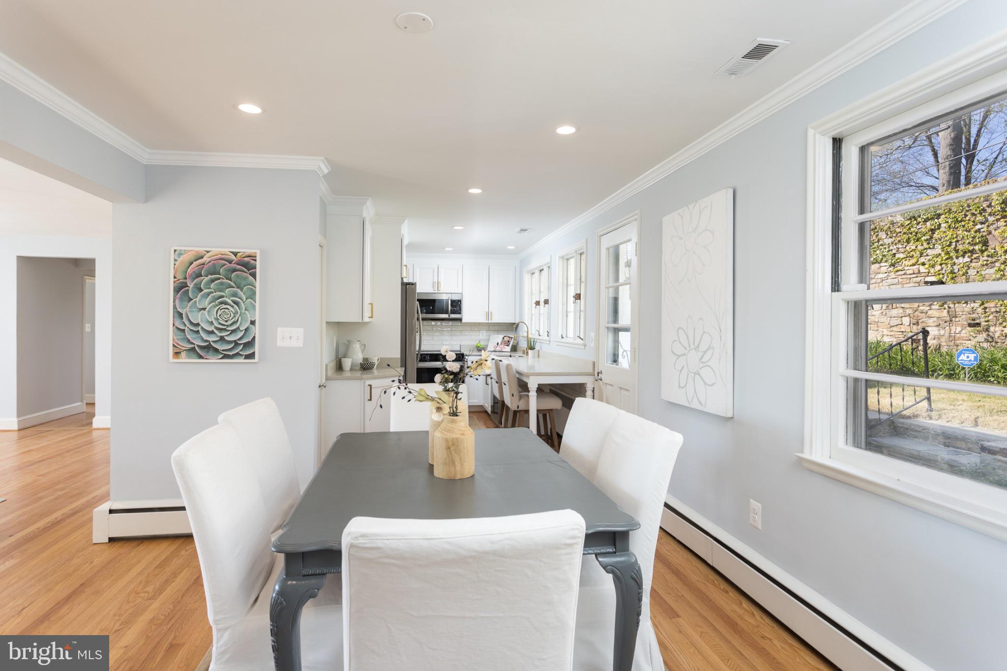 412 Aigburth Road Baltimore, MD 21286 - Photo 6 of 32 Bright and airy dining space awaits.