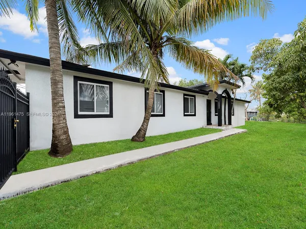 $3,300 | 26650 Southwest 138th Court, Unit 26652, Homestead, FL 33032