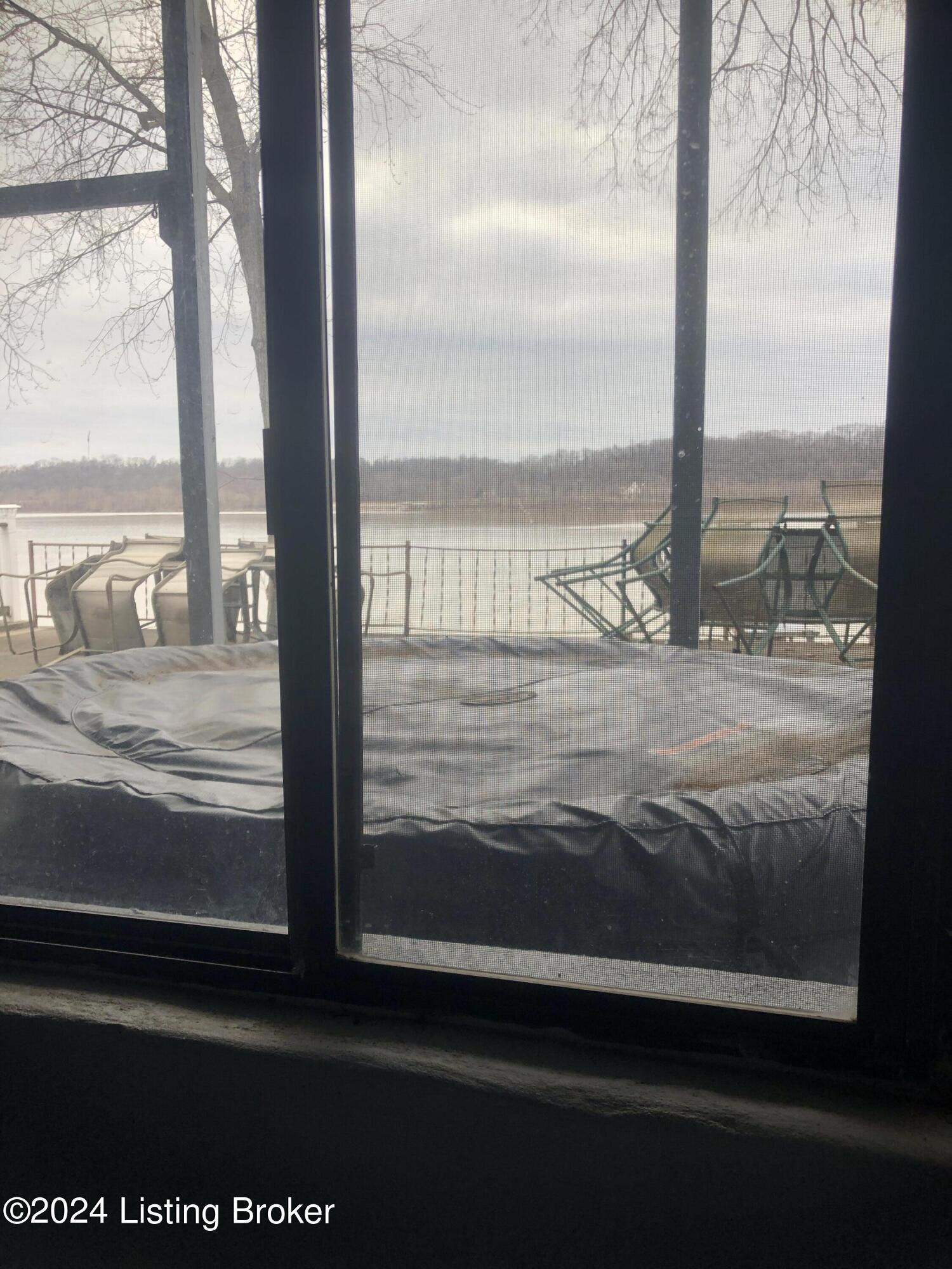1708 Riverside Drive Prospect, KY 40059 - Photo 34 of 36 Hot Tub