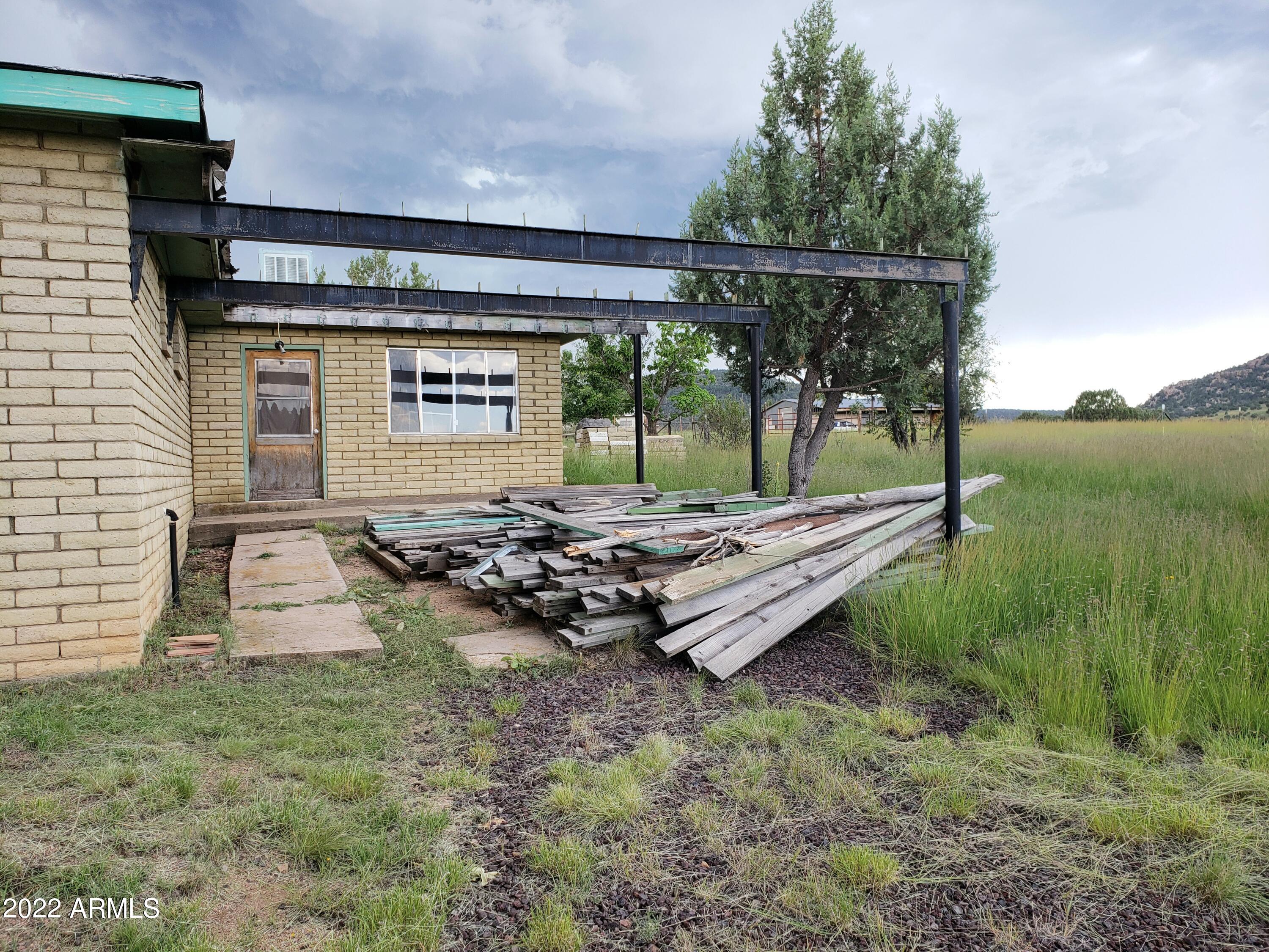 306 Rolling Hills Road Young, AZ 85554 - Photo 23 of 42 Carport framing