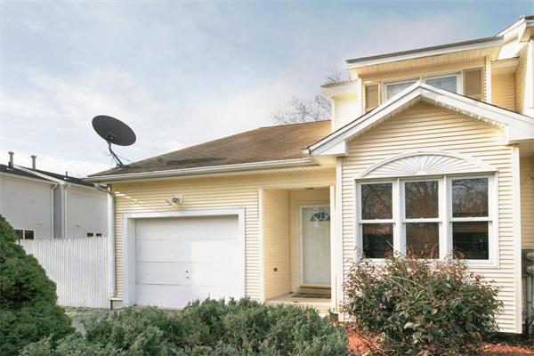 9 Luden Street Springfield, MA 01118 - Photo 2 of 5 Gallery Image 2