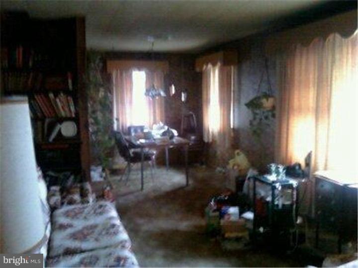 10 East Laurel Road Stratford, NJ 08084 - Photo 7 of 8 Dining Room