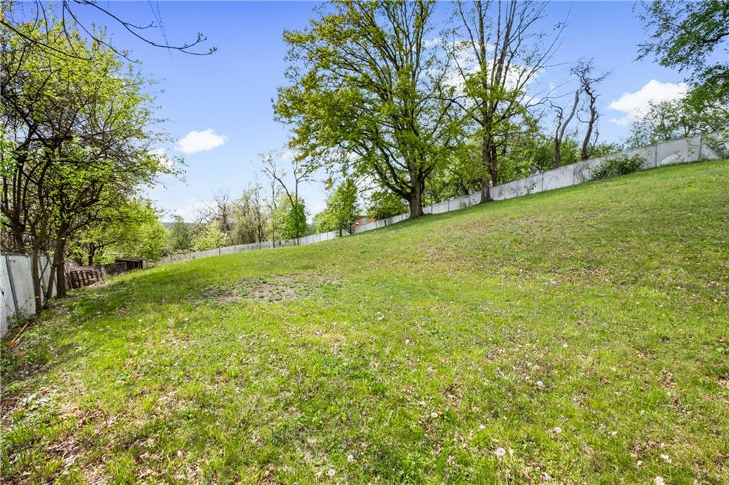 3606 Churchview Avenue Pittsburgh, PA 15236 - Photo 34 of 36