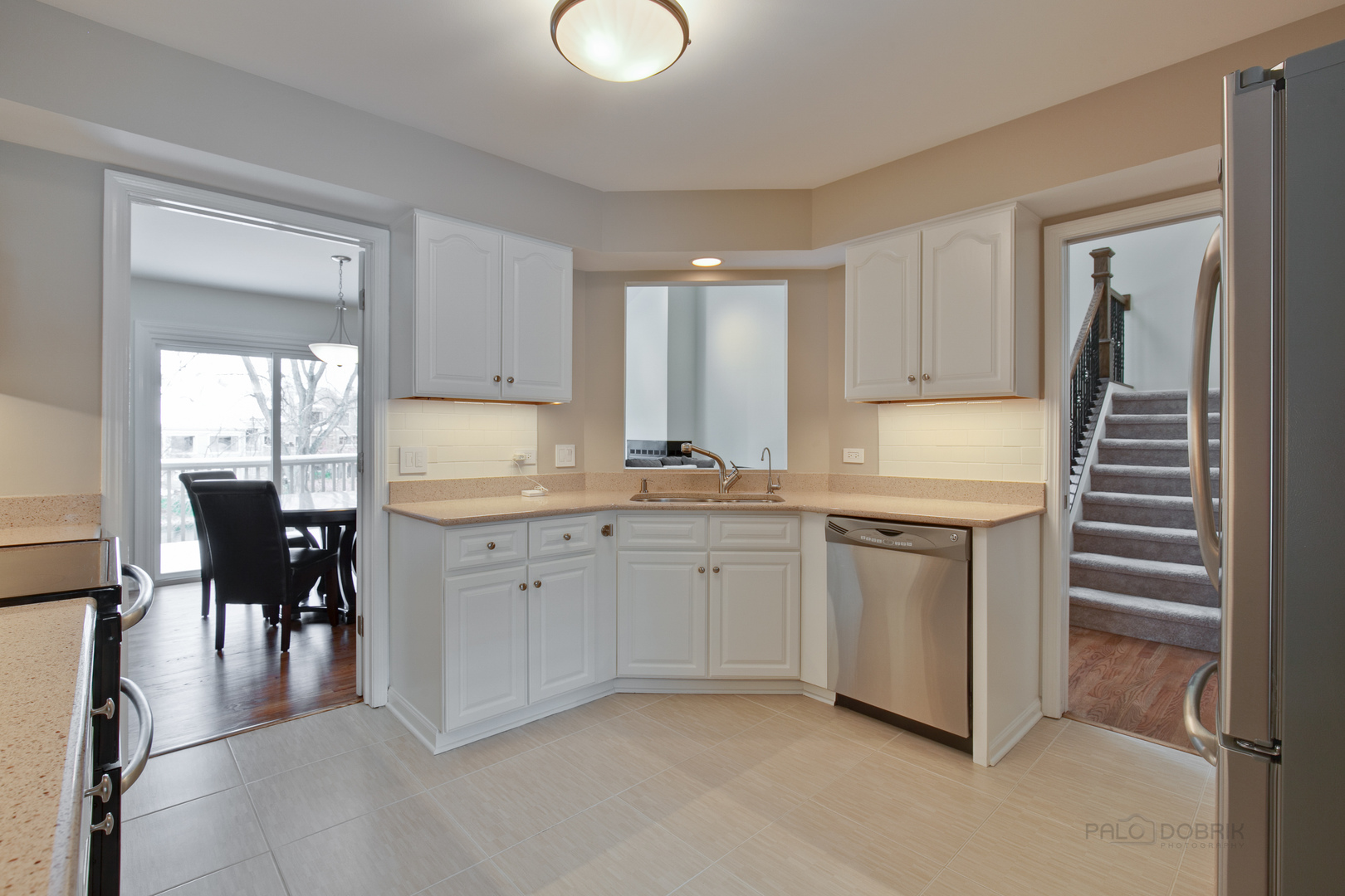 970 Shoreline Road Lake Barrington, IL 60010 - Photo 11 of 38