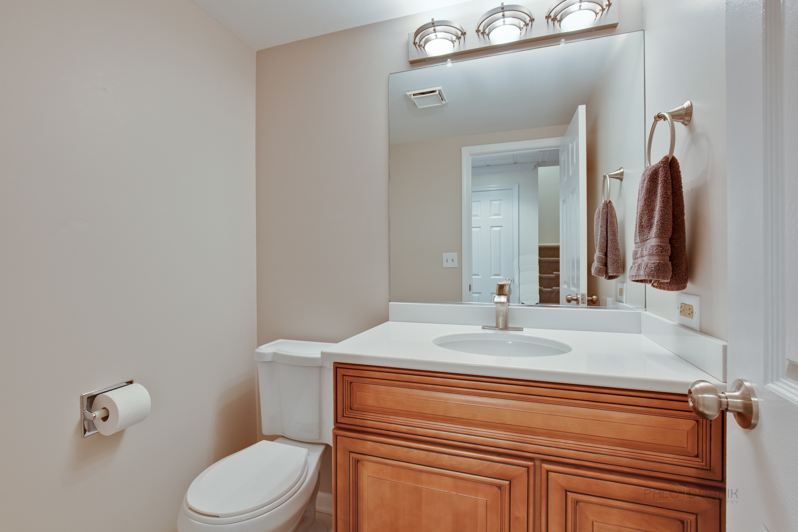 970 Shoreline Road Lake Barrington, IL 60010 - Photo 15 of 38