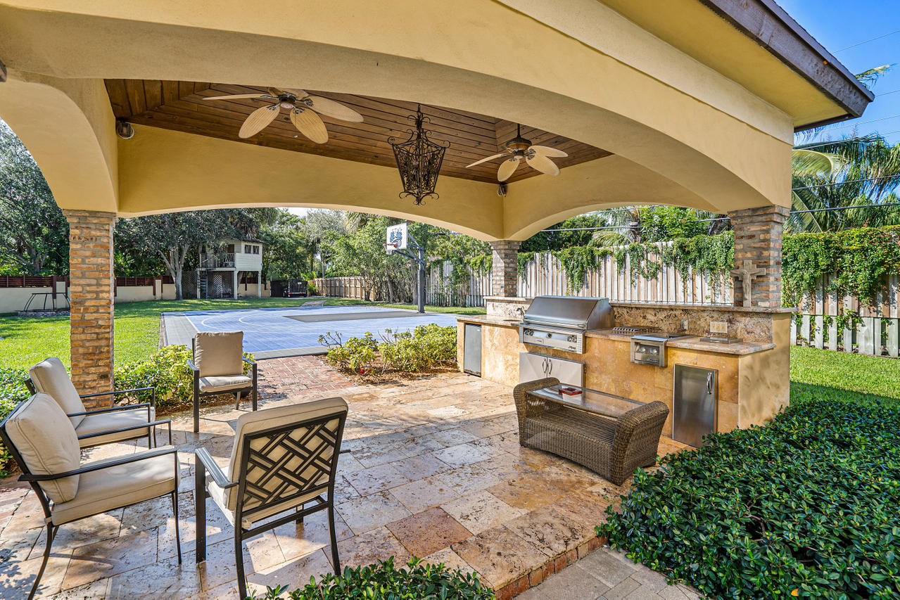 285 Northwest 6th Street Boca Raton, FL 33432 - Photo 24 of 29 028-285Northwest6thStreet-BocaRaton-FL-3