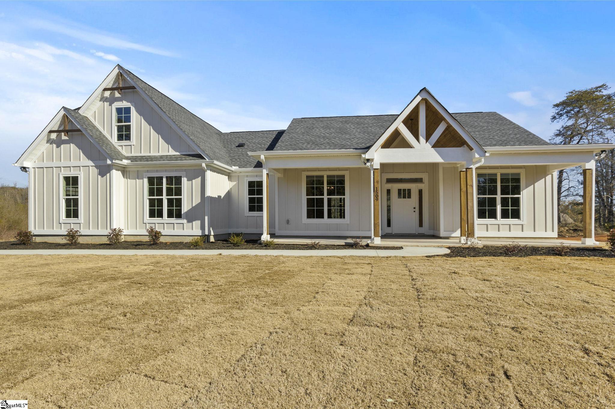 1509 South Blackstock Rd