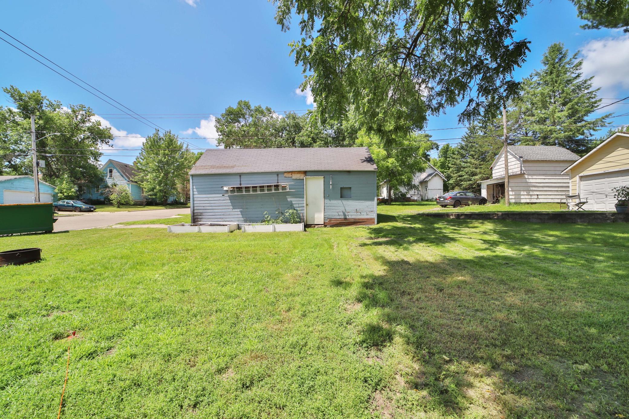 403 8th Street Northeast Staples, MN 56479 - Photo 39 of 41