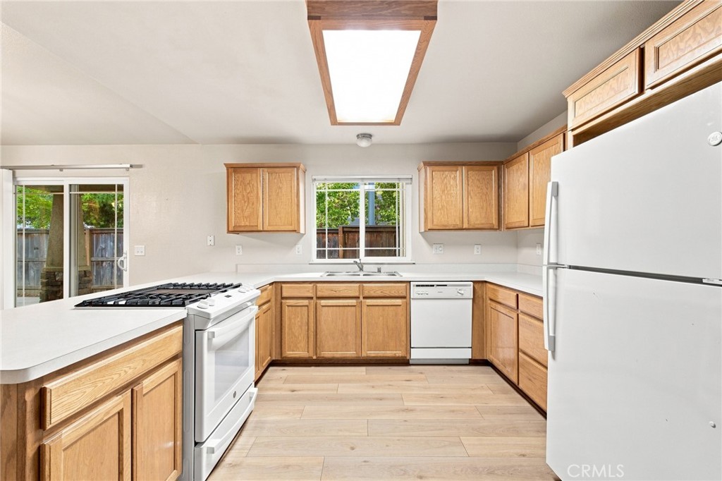 88 Key W Loop Chico, CA 95973 - Photo 31 of 44 3 bedroom newer appliances
