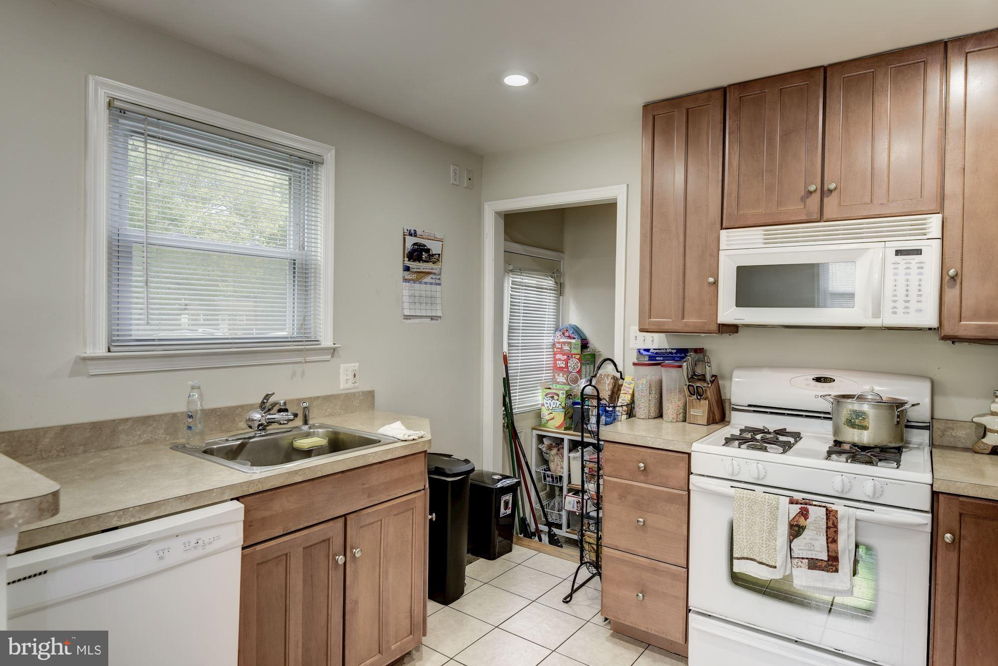 4701 Oxbow Road Rockville, MD 20852 - Photo 12 of 33 Gallery Image 12