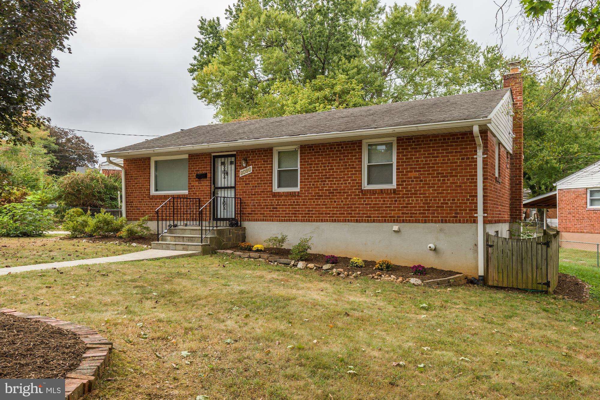 4701 Oxbow Road Rockville, MD 20852 - Photo 4 of 33 Gallery Image 4