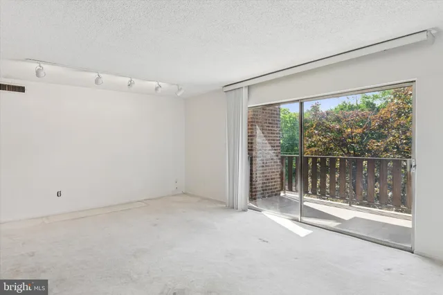 $120,000 | 1610 The Fairway, Unit W504, Jenkintown, PA 19046