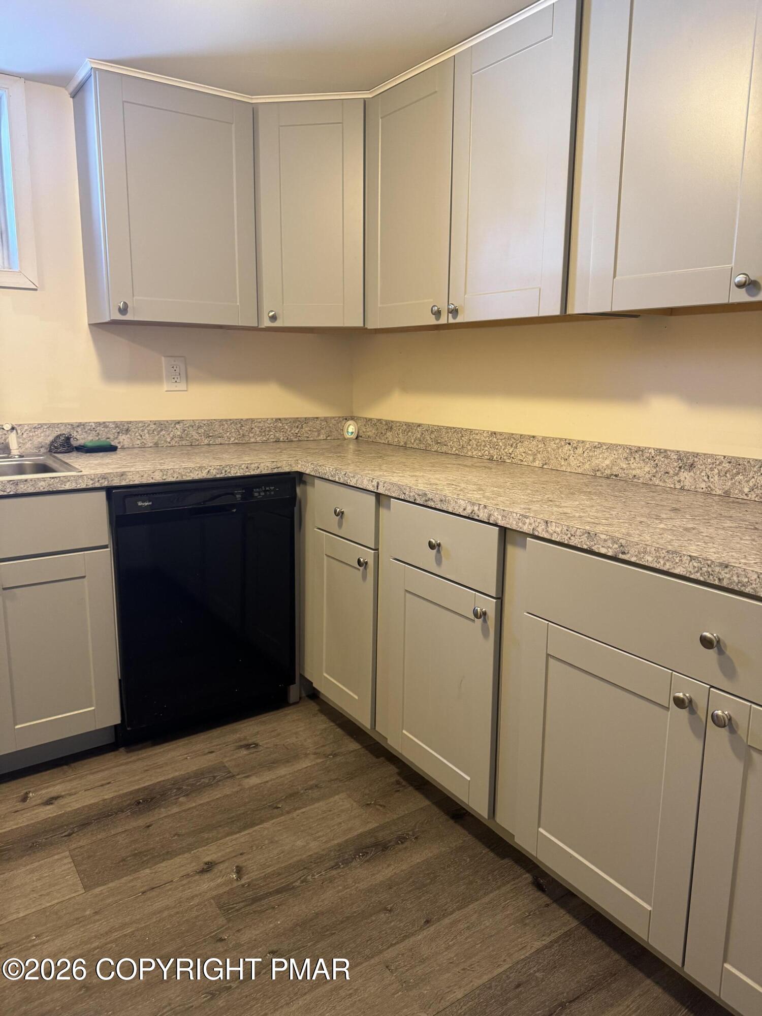 217 Coach Road Tobyhanna, PA 18466 - Photo 4 of 24 IMG_6498